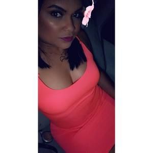 Meet your Posher, Aisha